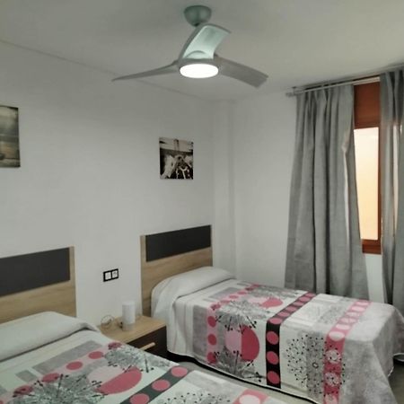 Apartamento Primera Linea De Mar En Ebrehogar L'Ampolla Ngoại thất bức ảnh
