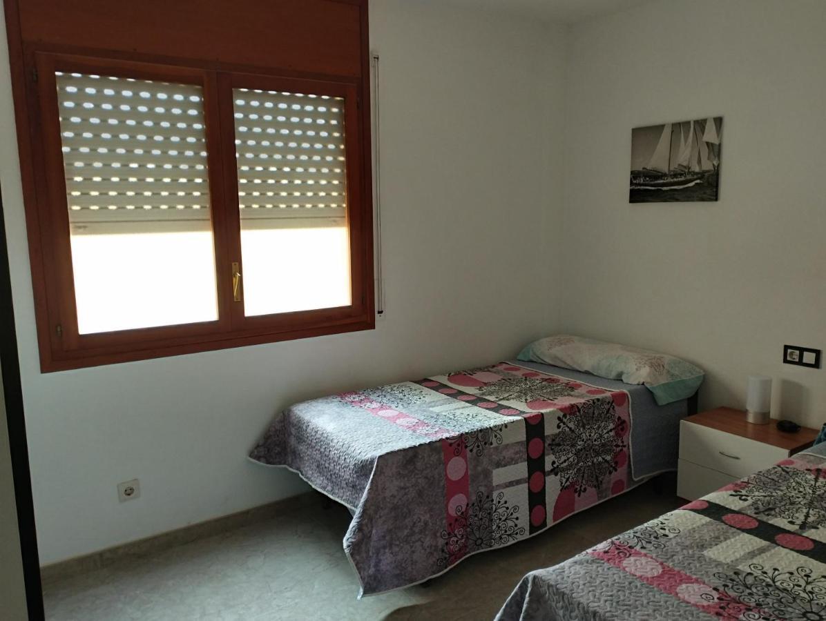 Apartamento Primera Linea De Mar En Ebrehogar L'Ampolla Ngoại thất bức ảnh