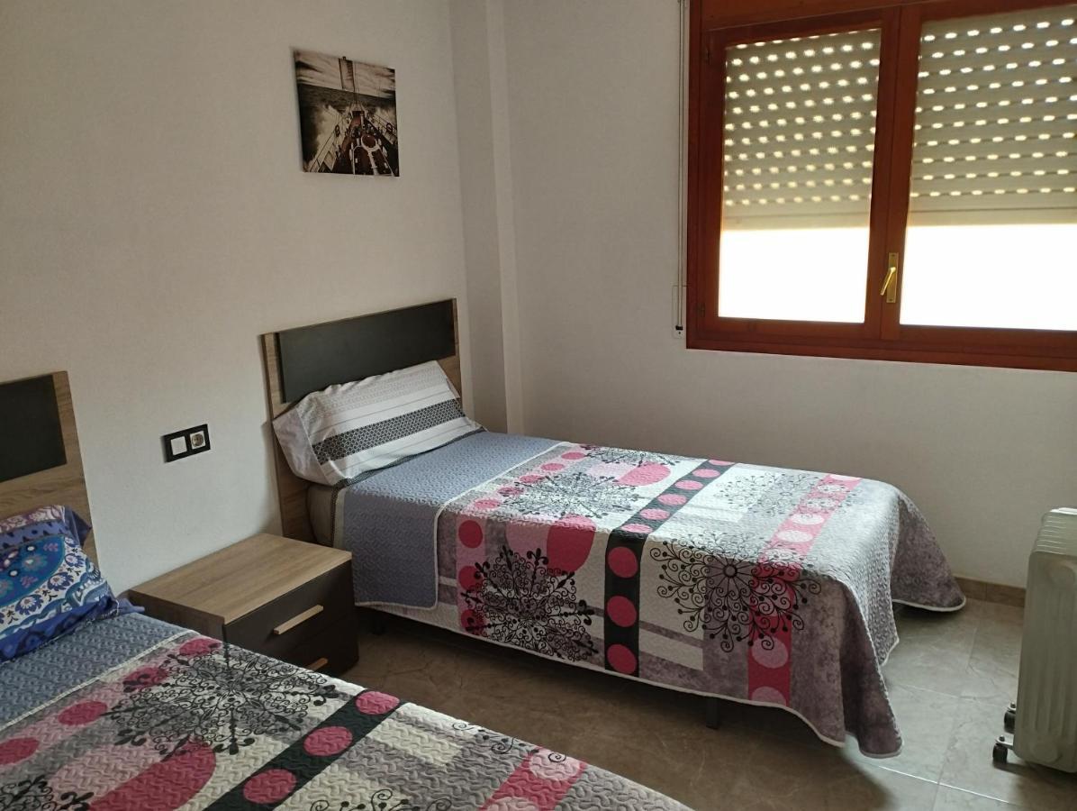 Apartamento Primera Linea De Mar En Ebrehogar L'Ampolla Ngoại thất bức ảnh